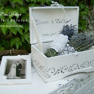 PÉNZÁTADÓ nászajándék festett dobozládika esküvőre | Nevekkel, dátummal